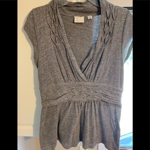 Anthropologie 9 H15 grey shirt
